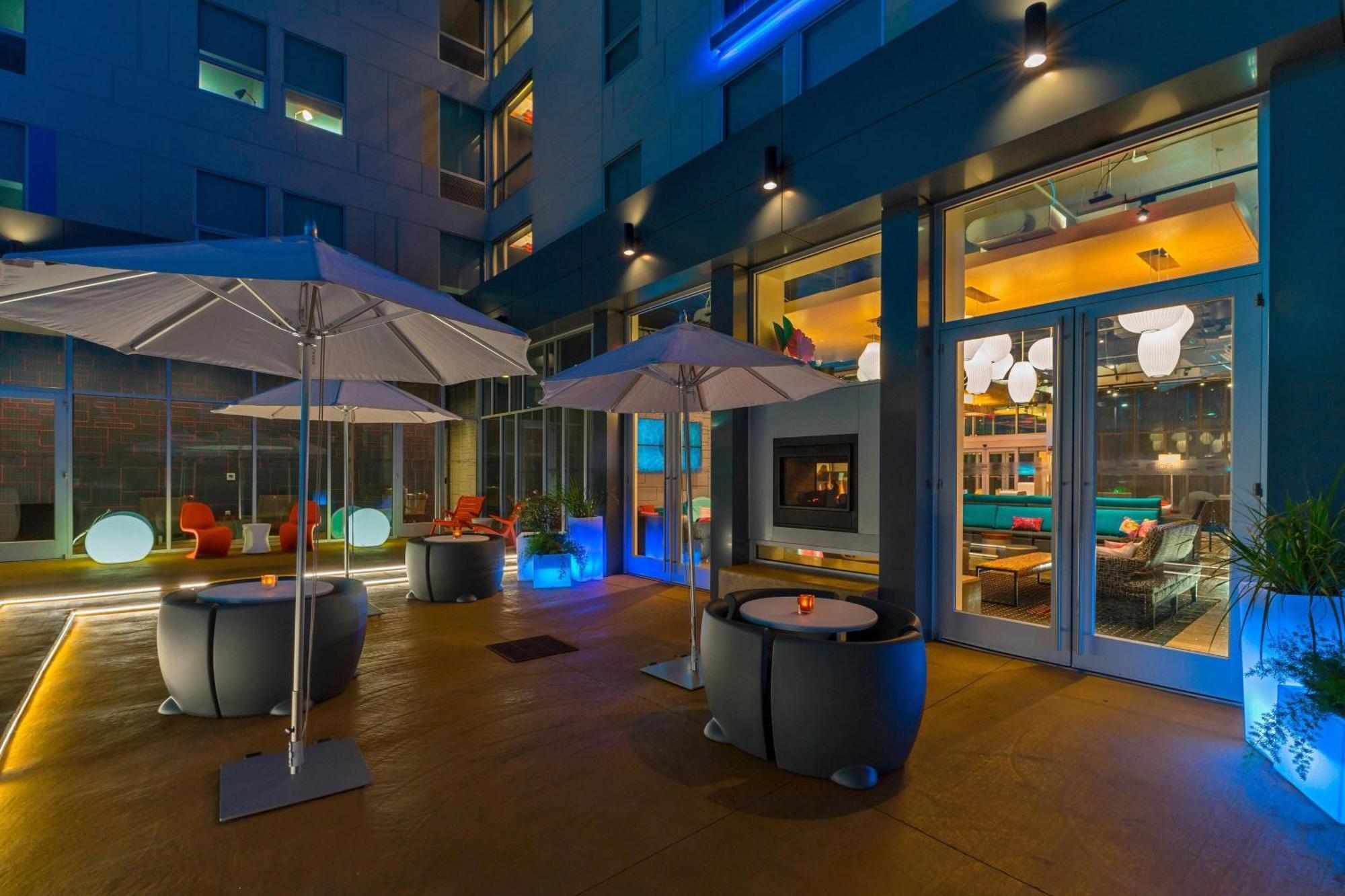 Aloft College Station Hotel Eksteriør billede
